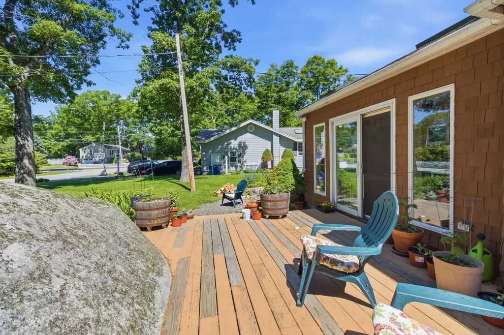 17 Waco Drive Biddeford ME 04005