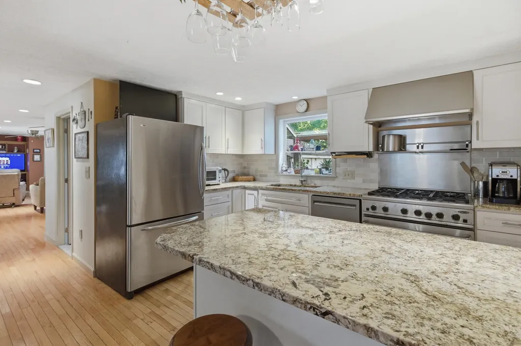 17 Waco Drive Biddeford ME 04005