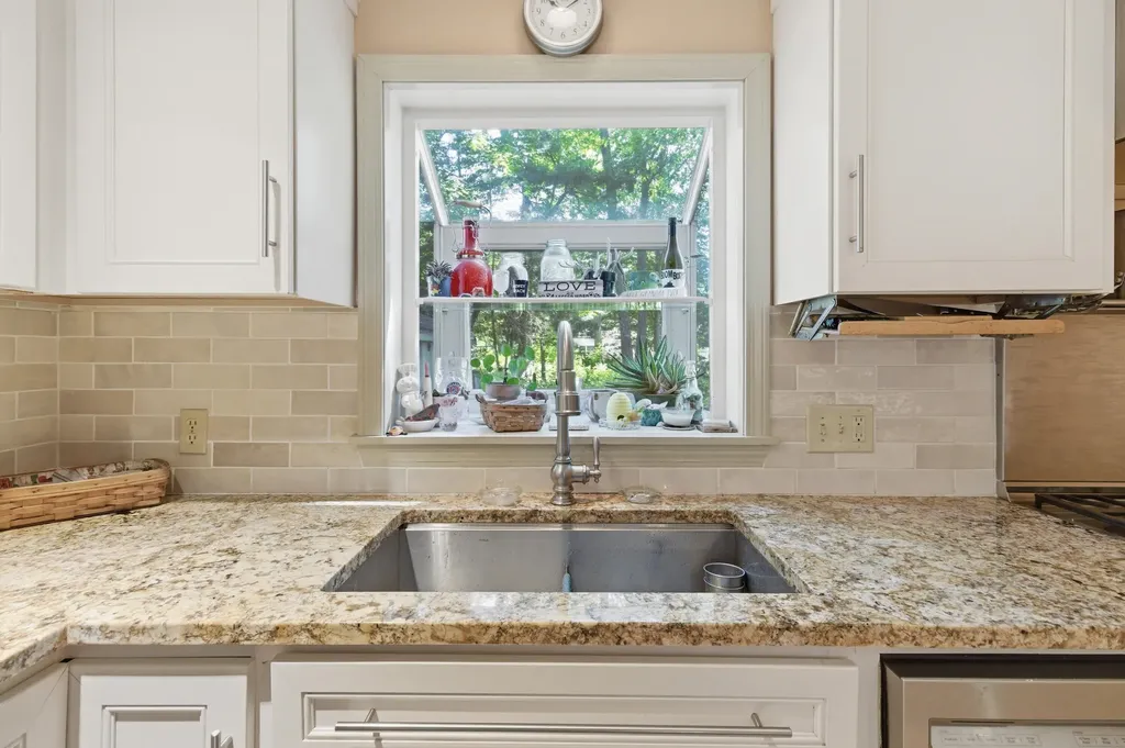 17 Waco Drive Biddeford ME 04005