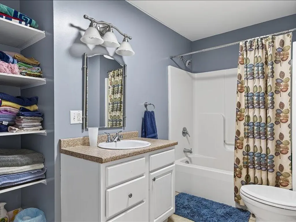 43 Skyline Road Bangor ME 04401