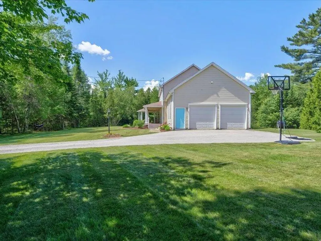 43 Skyline Road Bangor ME 04401