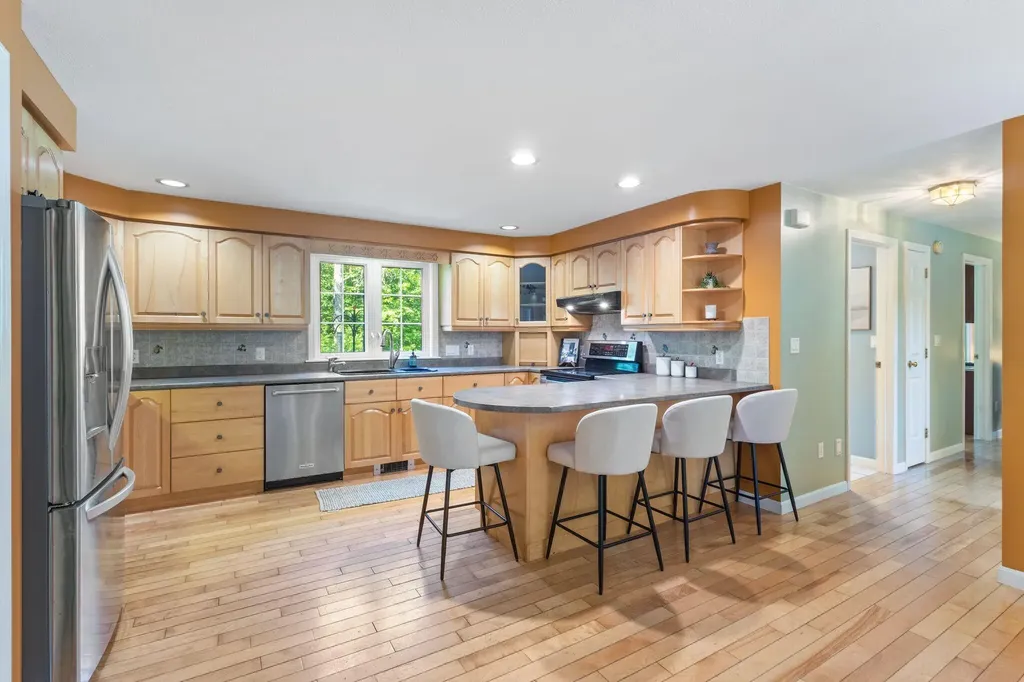352 Log Cabin Road Arundel ME 04046
