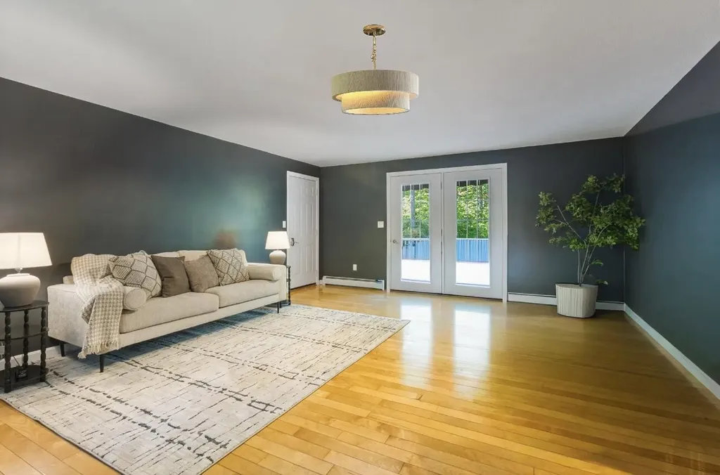 352 Log Cabin Road Arundel ME 04046