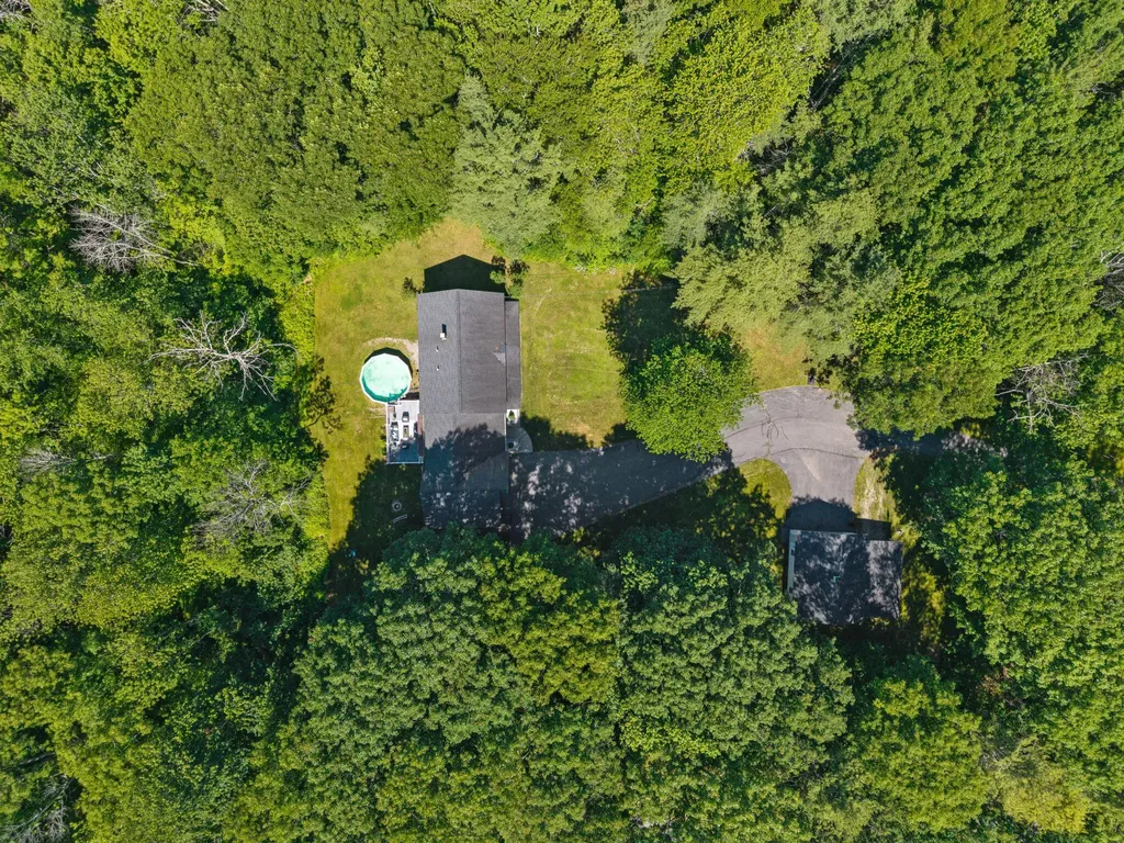 352 Log Cabin Road Arundel ME 04046