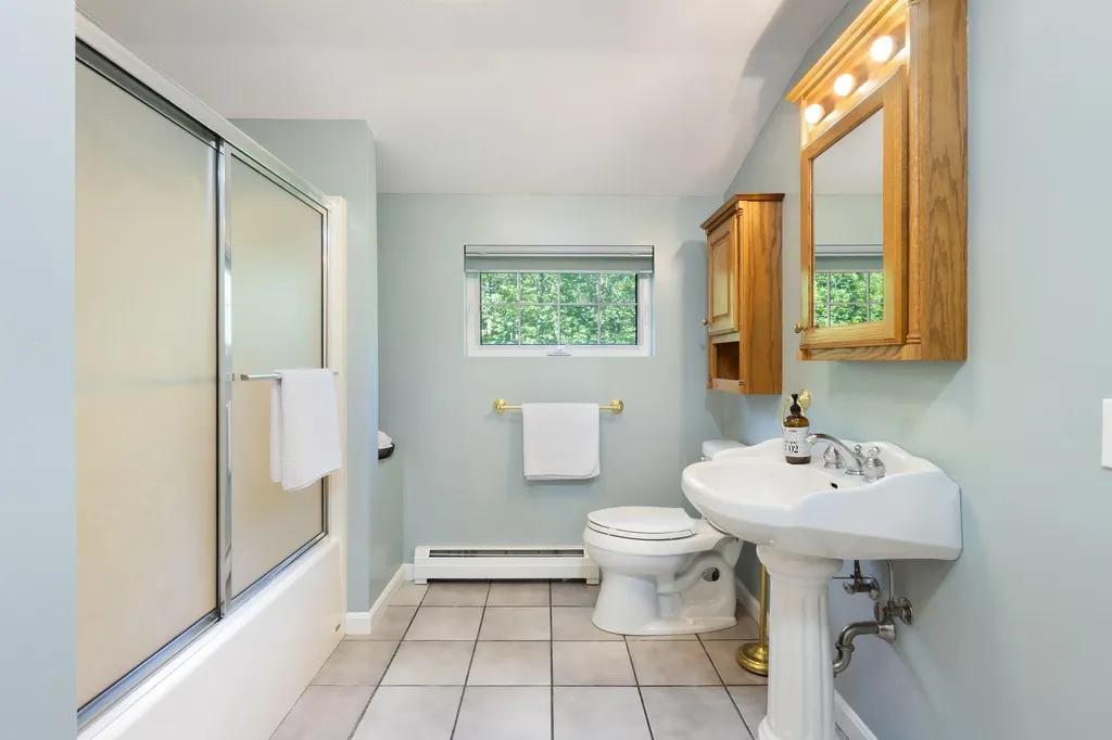 352 Log Cabin Road Arundel ME 04046