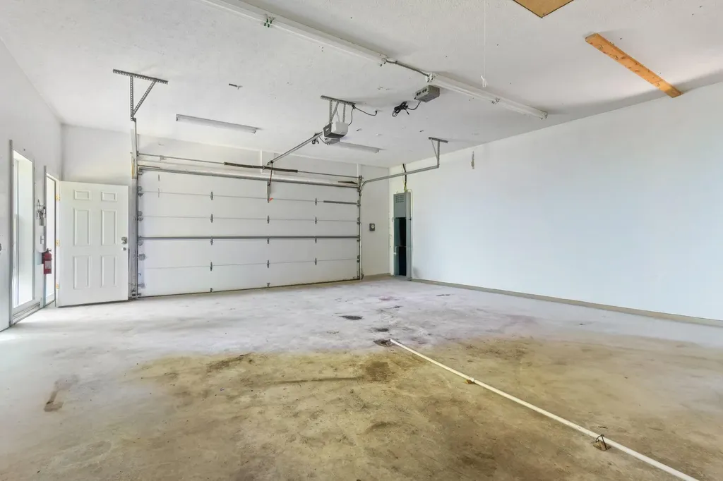 352 Log Cabin Road Arundel ME 04046