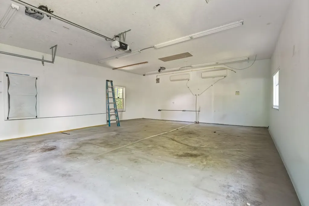 352 Log Cabin Road Arundel ME 04046