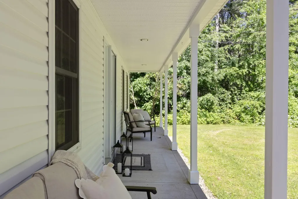 352 Log Cabin Road Arundel ME 04046