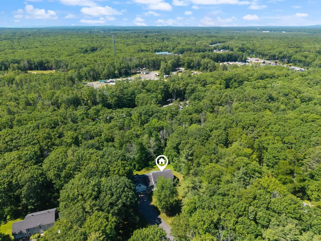 352 Log Cabin Road Arundel ME 04046