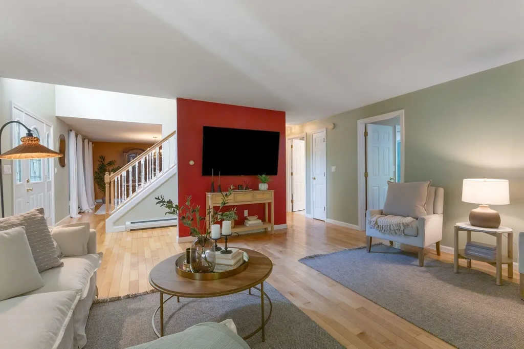 352 Log Cabin Road Arundel ME 04046