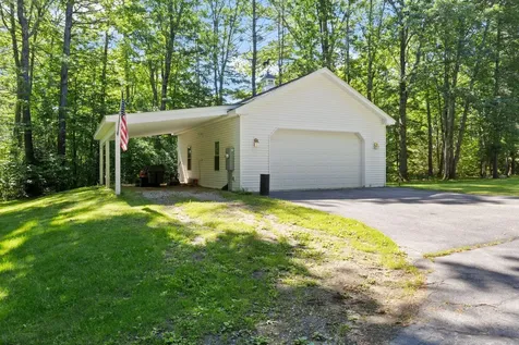 352 Log Cabin Road Arundel ME 04046