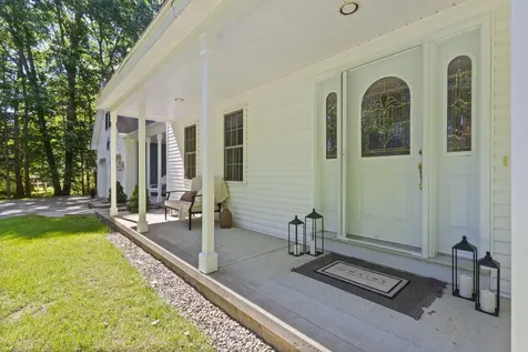 352 Log Cabin Road Arundel ME 04046