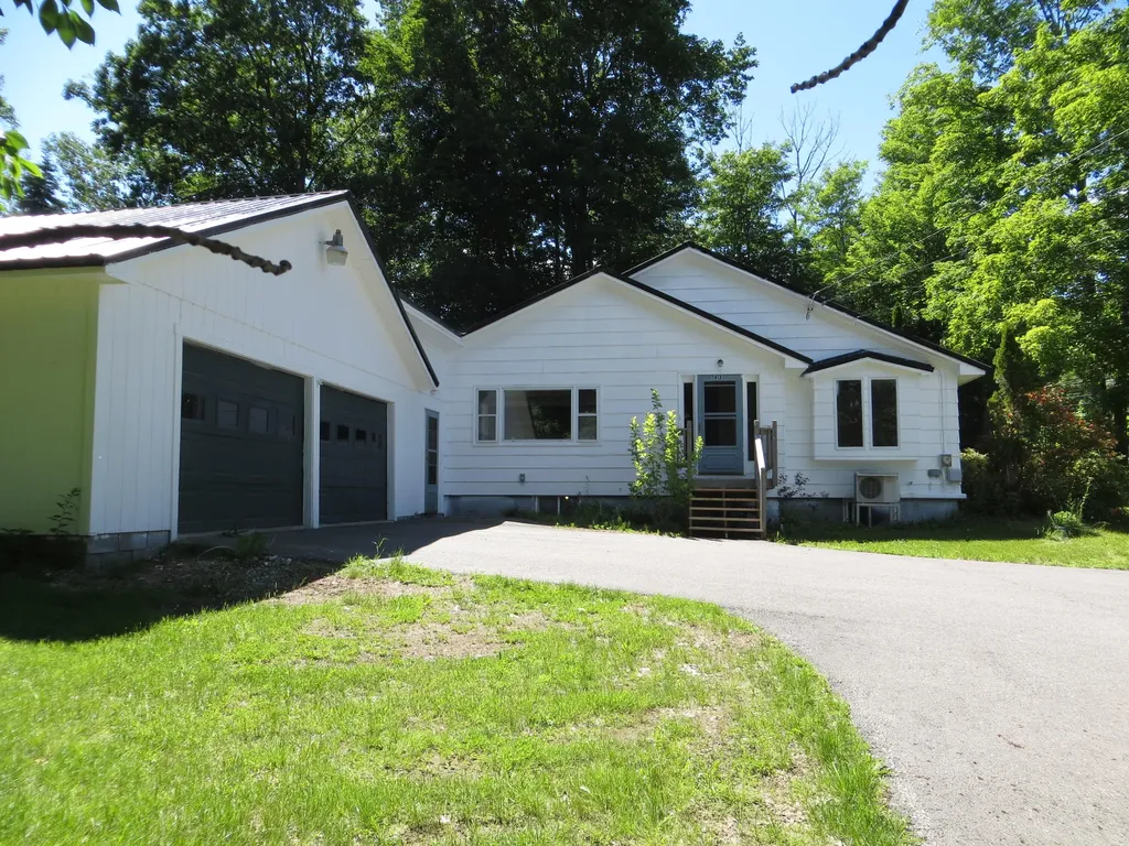1412 Main Road Carmel ME 04419