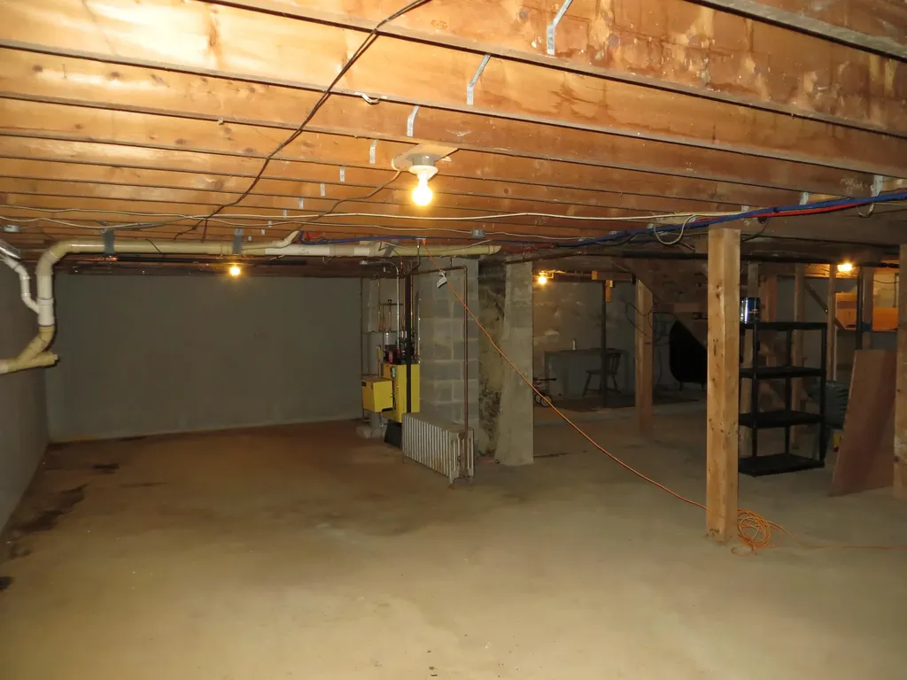 1412 Main Road Carmel ME 04419