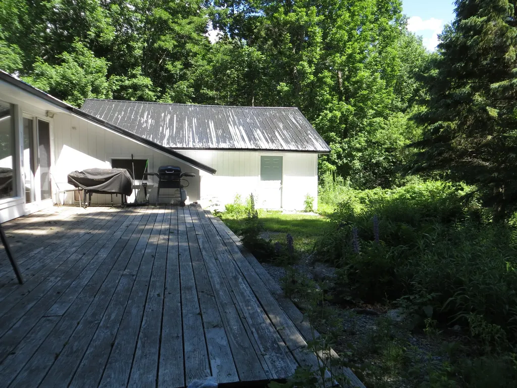 1412 Main Road Carmel ME 04419