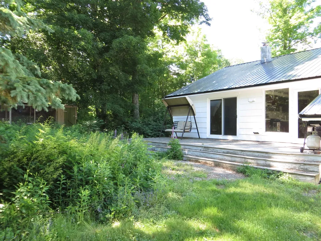 1412 Main Road Carmel ME 04419