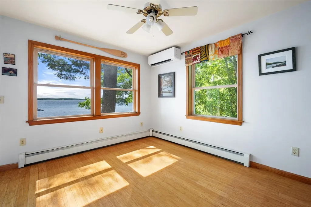 99 Lucky's Landing Glenburn ME 04401