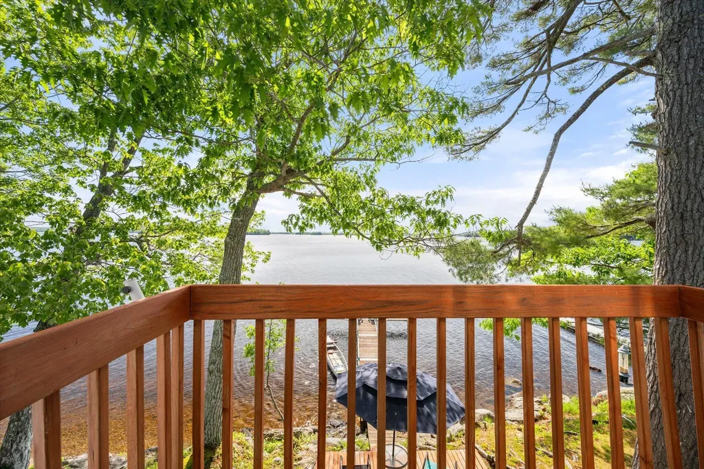99 Lucky's Landing Glenburn ME 04401