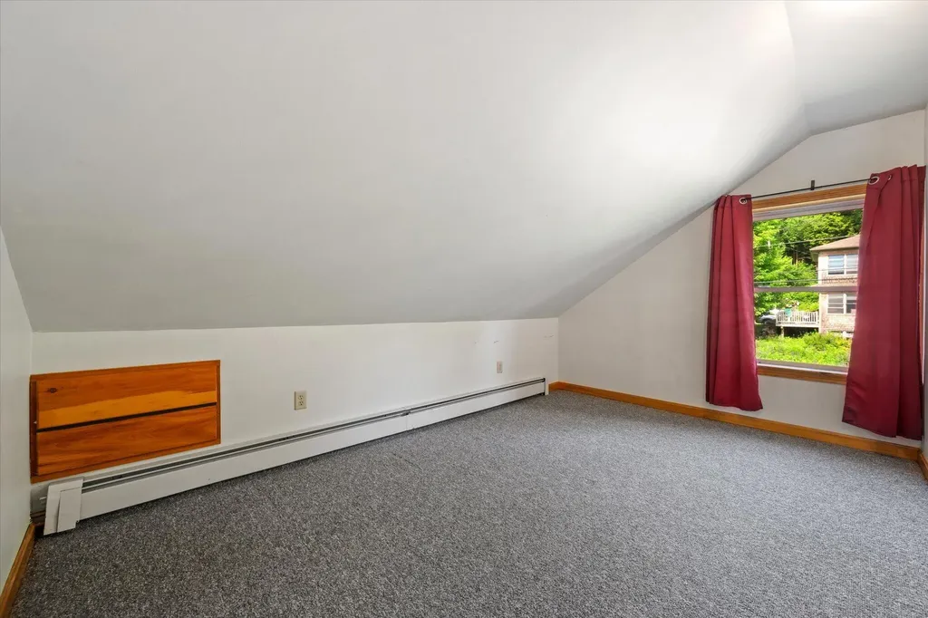 99 Lucky's Landing Glenburn ME 04401