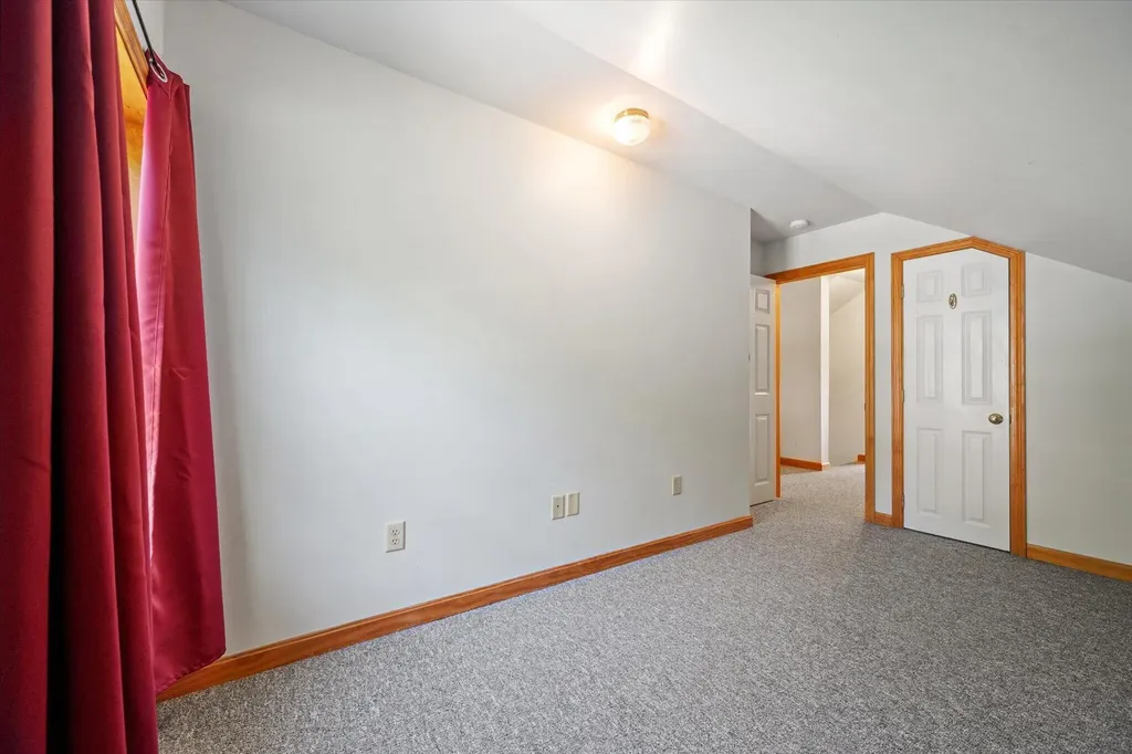 99 Lucky's Landing Glenburn ME 04401