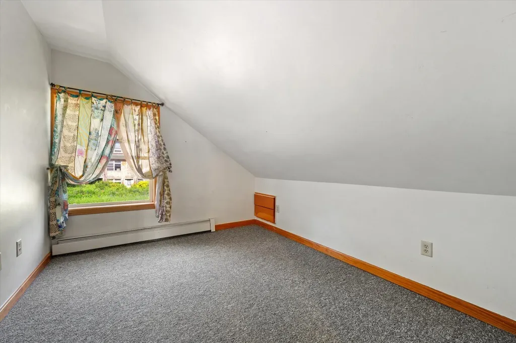 99 Lucky's Landing Glenburn ME 04401