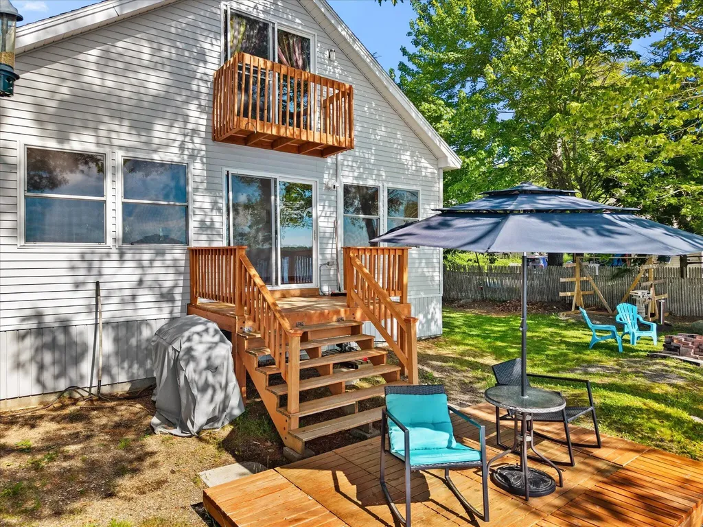 99 Lucky's Landing Glenburn ME 04401