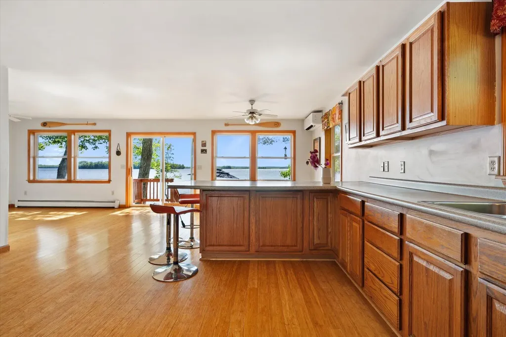 99 Lucky's Landing Glenburn ME 04401