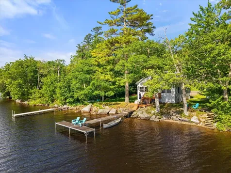 99 Lucky's Landing Glenburn ME 04401