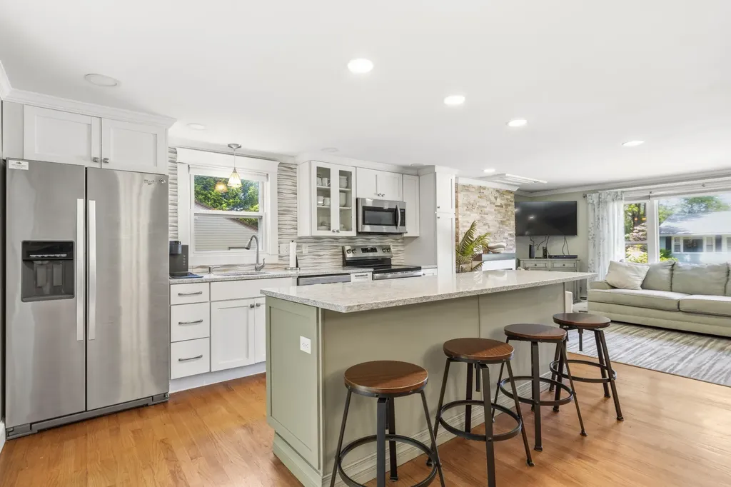 13 Harlow Street Scarborough ME 04074
