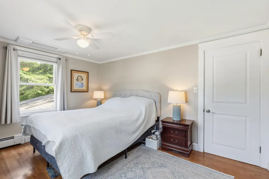 13 Harlow Street Scarborough ME 04074