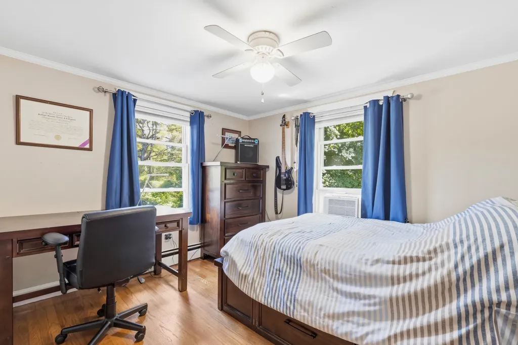 13 Harlow Street Scarborough ME 04074
