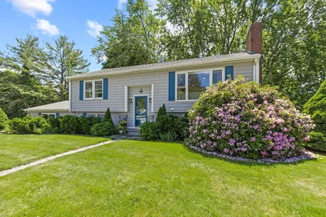 13 Harlow Street Scarborough ME 04074