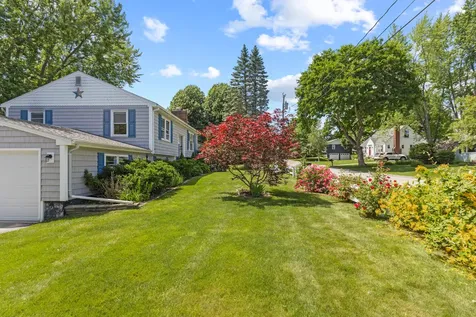 13 Harlow Street Scarborough ME 04074