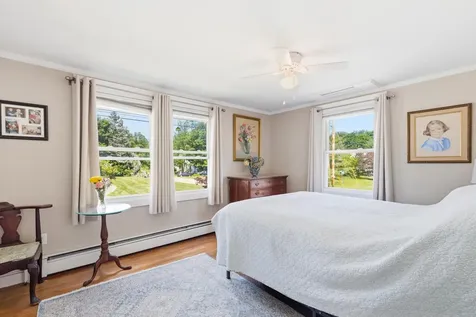 13 Harlow Street Scarborough ME 04074