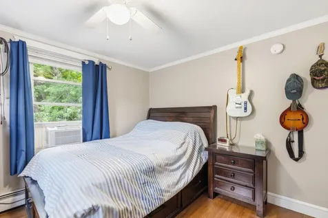13 Harlow Street Scarborough ME 04074
