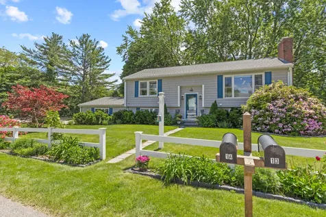 13 Harlow Street Scarborough ME 04074