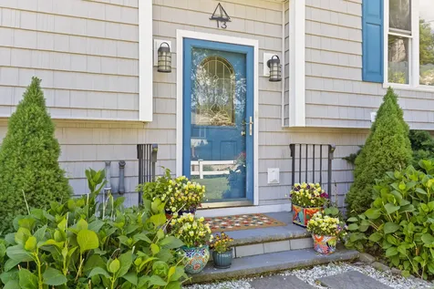 13 Harlow Street Scarborough ME 04074