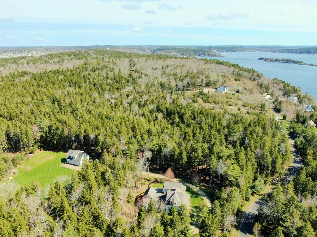 12 Linekin Road Boothbay Harbor ME 04538