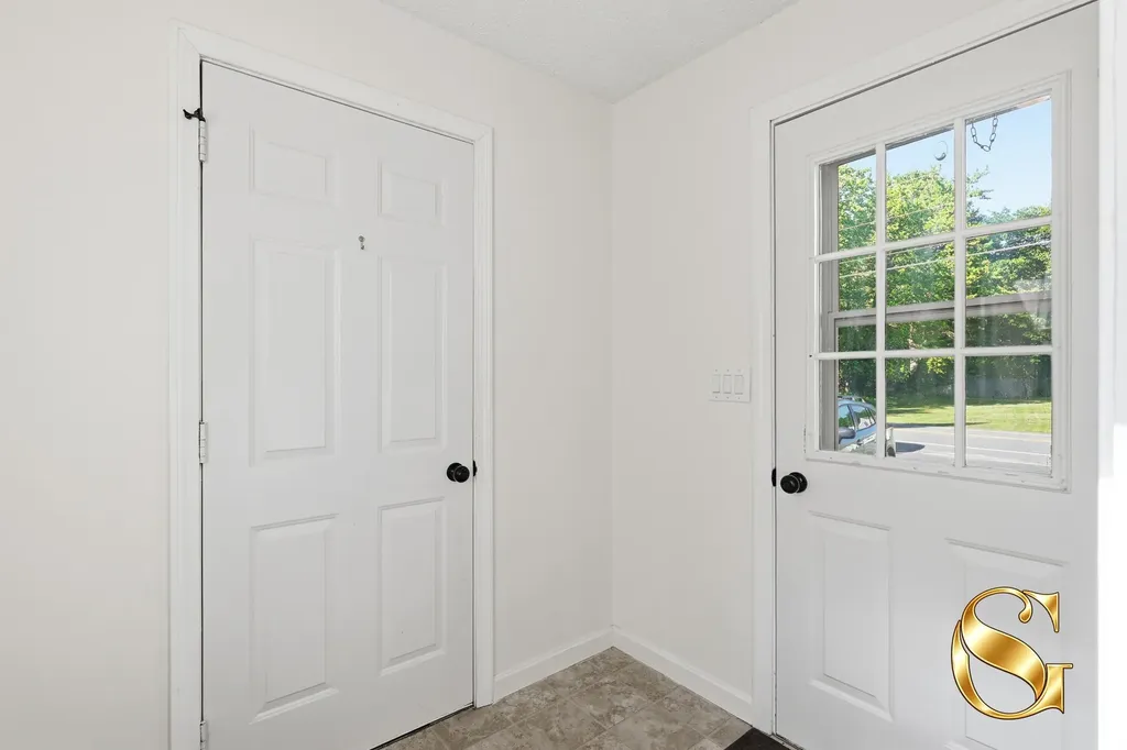 16 Coville Road Topsham ME 04086