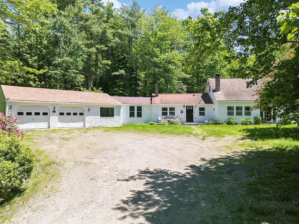 Alna ME, 1306 Alna Road