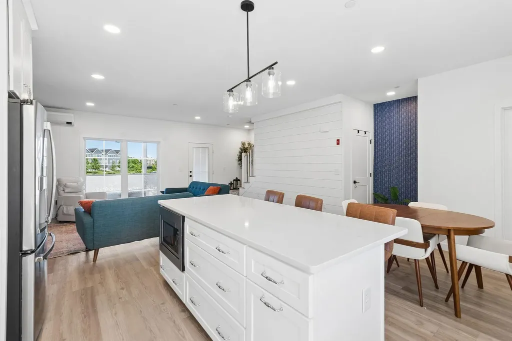 23 Frontrunner Way Scarborough ME 04074