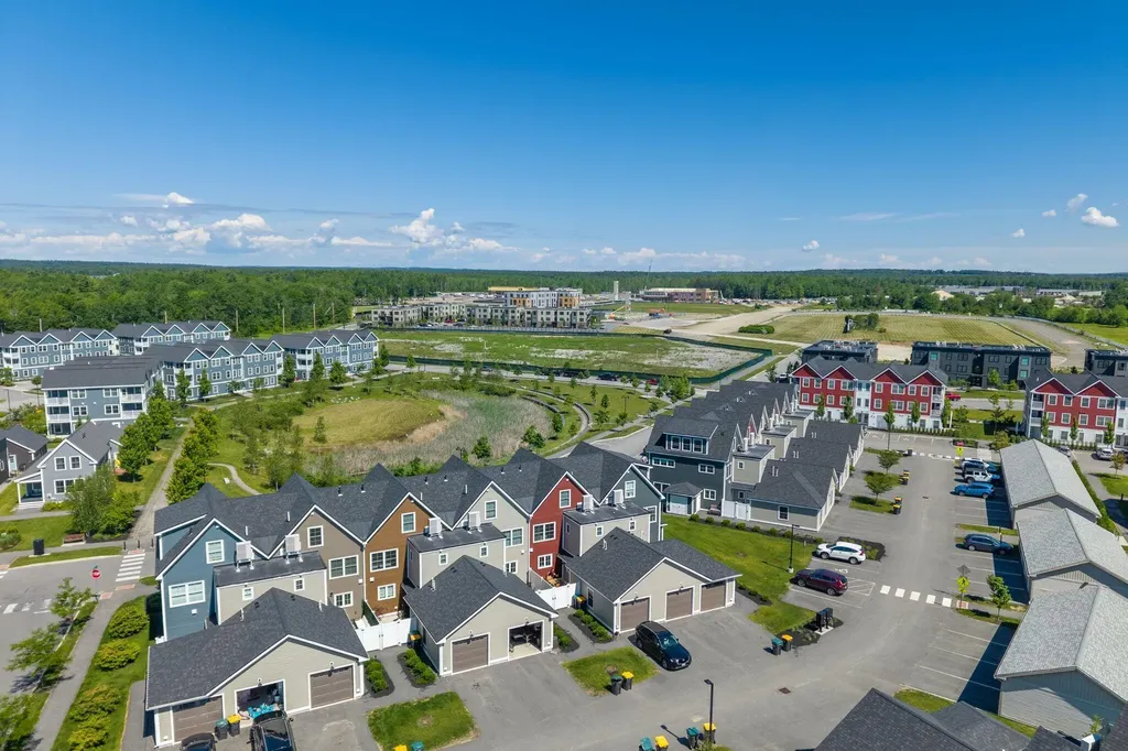 23 Frontrunner Way Scarborough ME 04074
