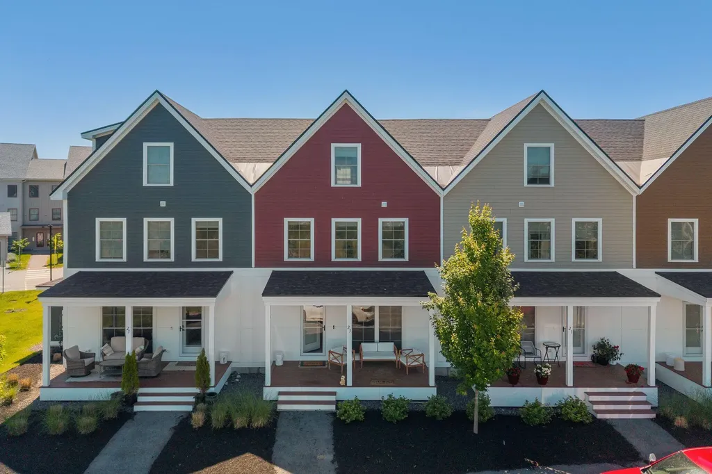 23 Frontrunner Way Scarborough ME 04074