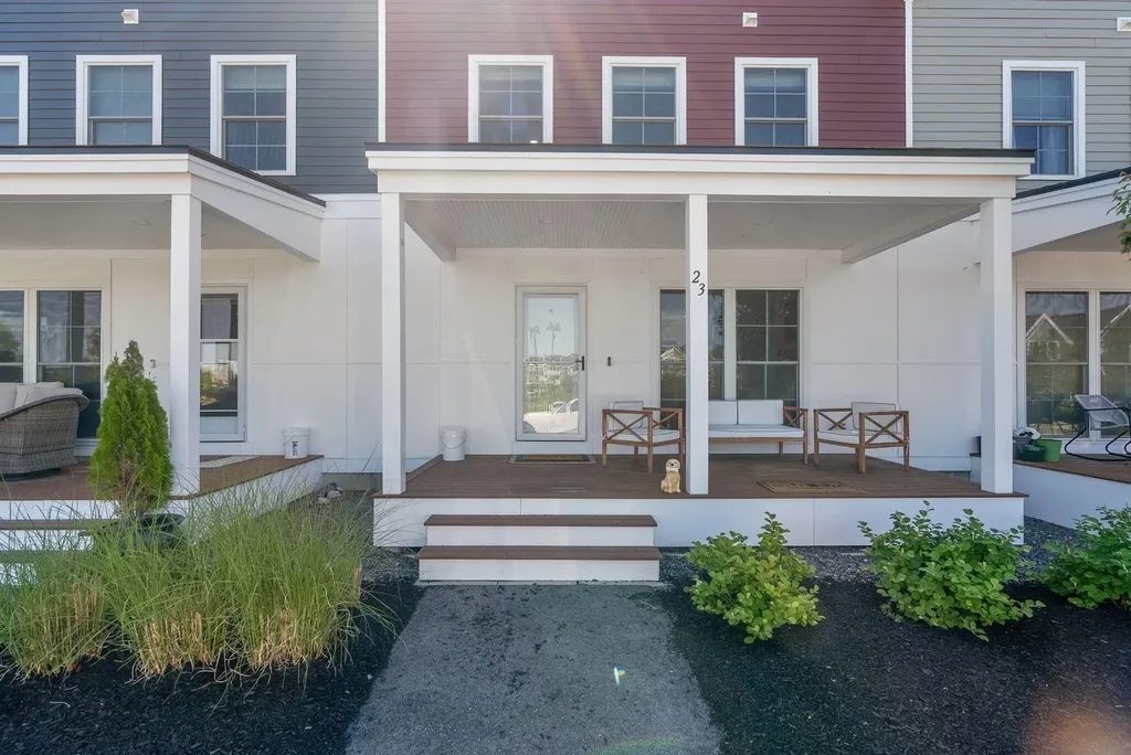23 Frontrunner Way Scarborough ME 04074