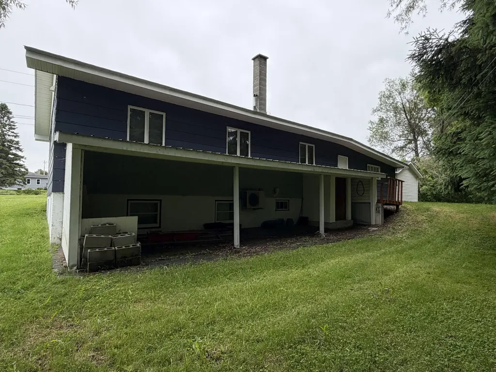 113 21st Avenue Madawaska ME 04756