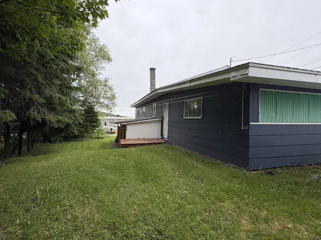 113 21st Avenue Madawaska ME 04756