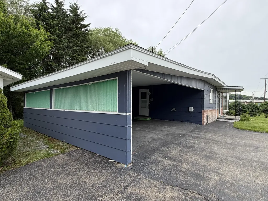113 21st Avenue Madawaska ME 04756