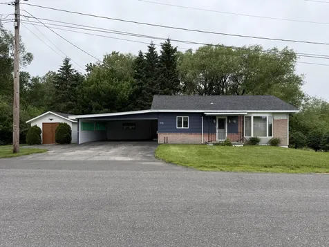113 21st Avenue Madawaska ME 04756