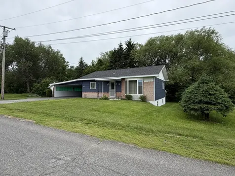 113 21st Avenue Madawaska ME 04756