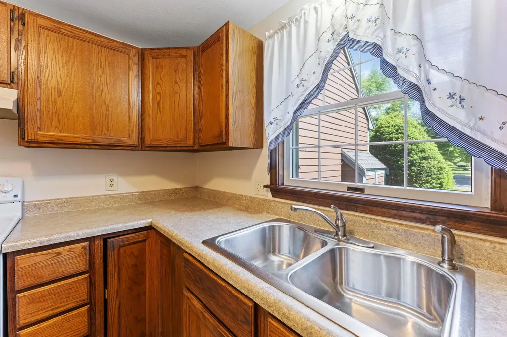13 Cortland Circle Bangor ME 04401